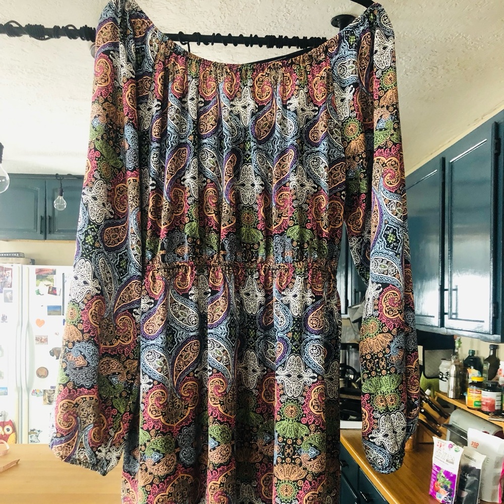 Dress - Picture 2 of 8